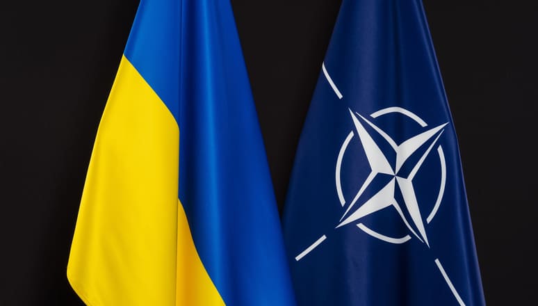 NATO und Ukraine treffen sich am Dienstag in Brüssel, um den russischen Raketenangriff mit einer neuen Mittelstreckenrakete zu besprechen. Die Reaktionen und Hintergründe im Überblick – von AFP.