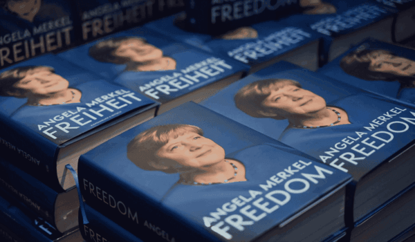 „Freiheit“: Angela Merkel startet Buch-Tour in Berlin – Nächste Stationen: Hamburg, München und Frankfurt