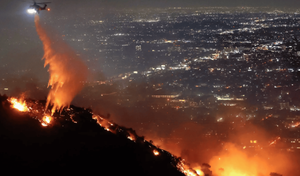 "Sunset Fire" wütet in den Hollywood Hills: Evakuierungen und Gefahr für Wahrzeichen