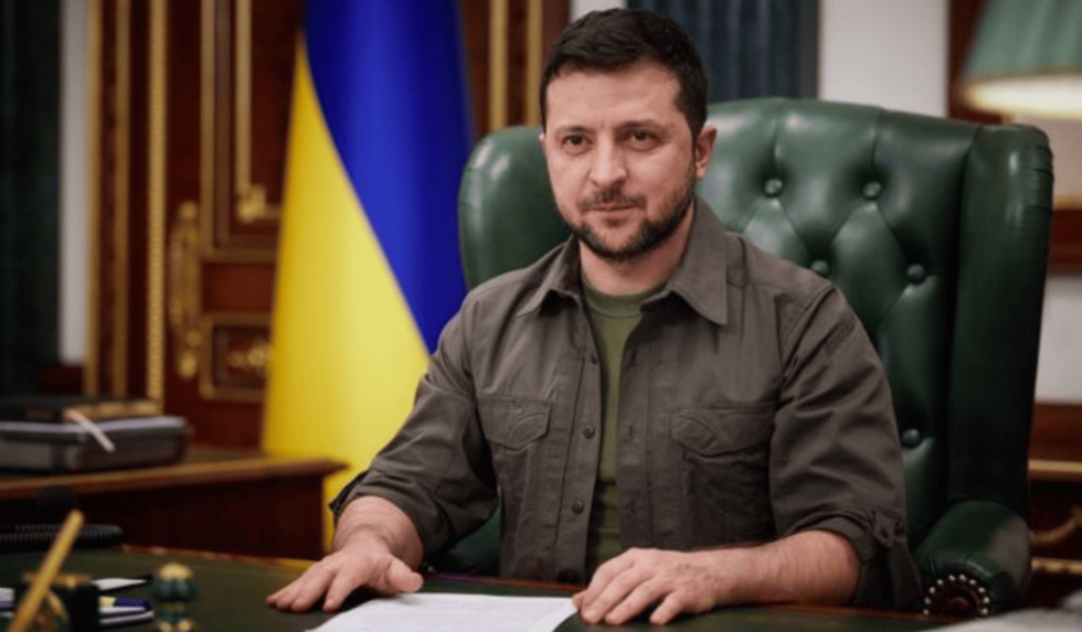 Selenskyj verhandelt mit den USA &uuml;ber seltene Erden. Trump fordert Kontrolle &uuml;ber Ressourcen. Neue Version des Abkommens vorgestellt. Wird Kiew zustimmen?