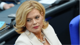 Julia Klöckner verteidigt das neue Bundestagspräsidium ohne AfD-Vertreter und Ostdeutsche. Die Wahl sei frei und demokratisch – jeder Abgeordnete entscheide selbst.