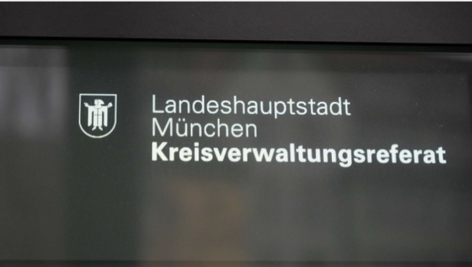 In München nutzen Betrüger Bots, um Migrantinnen und Migranten kostenpflichtige Termine anzubieten – und verdienen an ihrer Notlage mit.