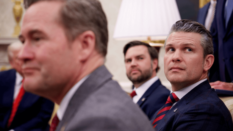Ein Trump-Berater lud aus Versehen einen Journalisten in einen geheimen Chat über US-Militärschläge im Jemen ein – inklusive sensibler Details.