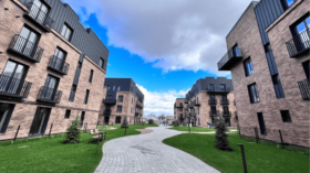 oderne Wohnanlage mit Klinkerfassade und energieeffizienter Dämmung