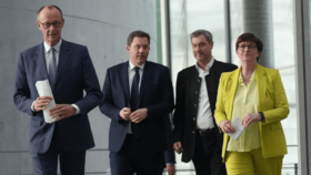 CDU-Krise spitzt sich zu: Parteiaustritte wegen Schuldenbremse, wachsende Unzufriedenheit an der Basis. Mitglieder fordern Kurswechsel – Partei in Zerreißprobe.
