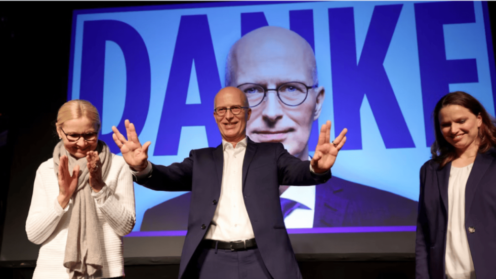 Hamburg-Wahl 2025: SPD bleibt stärkste Kraft, CDU gewinnt hinzu, Grüne verlieren leicht. Rot-Grün regiert weiter, AfD bleibt unter 10 %. Alle Details hier.