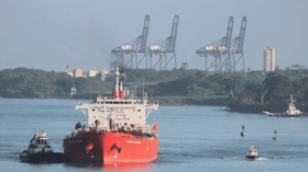 Nach Trump-Druck: Hongkong-Firma verkauft zwei Häfen in Panama an US-Unternehmen für 22,8 Mrd. USD. BlackRock sichert sich Anteile.