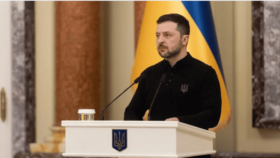 Der ukrainische Präsident Selenskyj kündigt eine teilweise Waffenruhe an. Die USA spielen dabei eine Schlüsselrolle. Angriffe auf Energieziele sollen gestoppt werden.