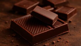 Aldi stoppt Verkauf einer Schokoladensorte wegen möglicher Metallteile. Wer die Tafeln gekauft hat, sollte sie keinesfalls essen – Gesundheitsgefahr nicht ausgeschlossen.