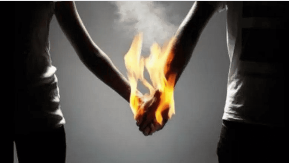 Toxische Beziehungen zerstören dein Selbstwertgefühl? Erkenne Warnsignale, befreie dich aus emotionaler Abhängigkeit und baue gesunde Grenzen für ein starkes Leben auf!