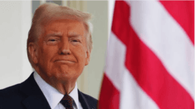 Trump plant ein Gespräch mit Putin über einen Waffenstillstand. Die Ukraine akzeptiert ein 30-tägiges Feuerpause-Angebot der USA. Alle Hintergründe hier!