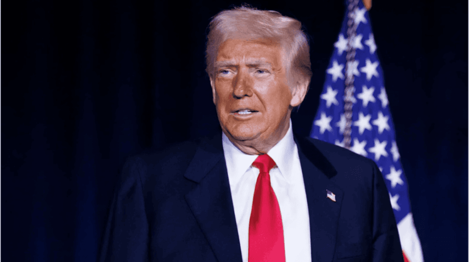 Donald Trump erwägt, die US-Militärhilfe für die Ukraine zu stoppen. Nach einem Streit mit Selenskyj erklärte er, dass die Entscheidung von weiteren Entwicklungen abhängt.