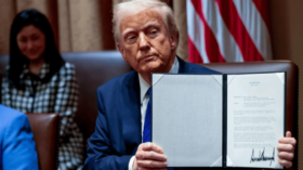 Trump erwägt Aufhebung von Russland-Sanktionen für Waffenruhe im Schwarzen Meer. In Riad vereinbarten USA, Ukraine und Russland technische Schritte.