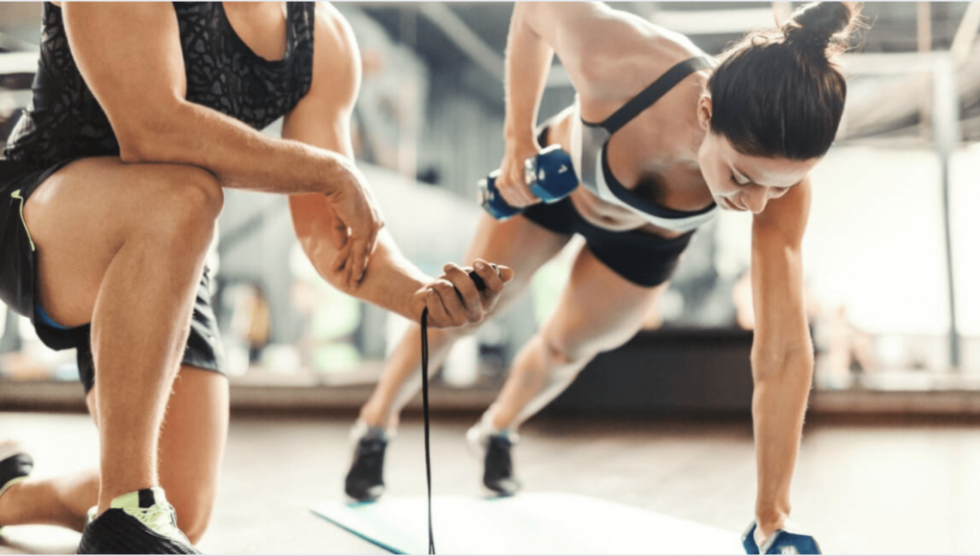 Herzfrequenzzonen verstehen und berechnen: Für Einsteiger und Sportler, die Fett verbrennen, Ausdauer steigern und Überlastung vermeiden wollen – mit Tabelle und Beispielen.