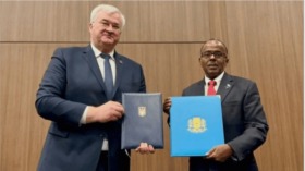 Ukraine nimmt diplomatische Beziehungen mit Somalia auf. Sybiga nennt Afrika strategisch wichtig. Kiew will Zusammenarbeit und Ernährungshilfe ausbauen.