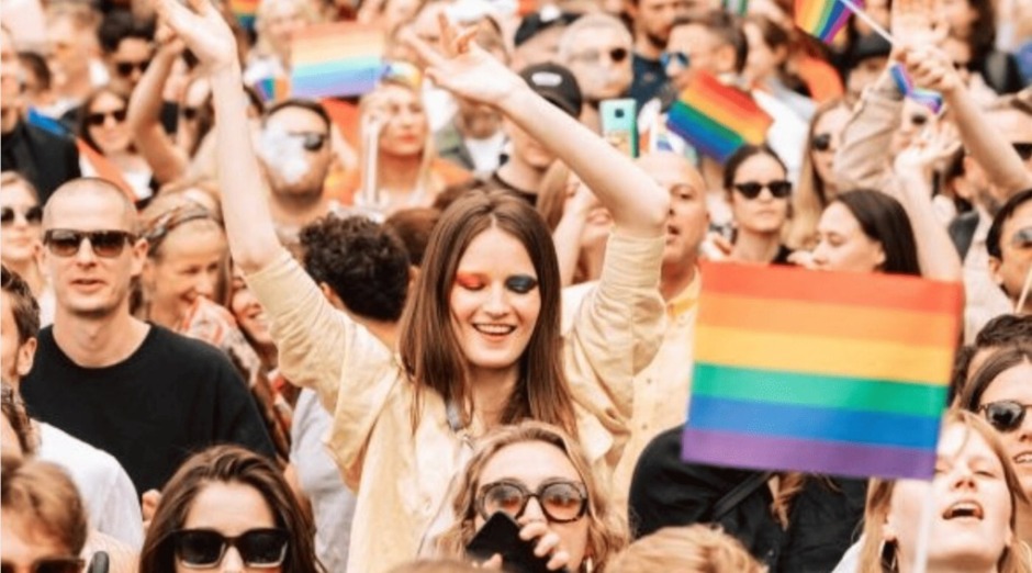Litauens Verfassungsgericht erlaubt gleichgeschlechtliche Partnerschaften – ein historisches Urteil für Gleichheit und Familienrechte in einem demokratischen Staat.