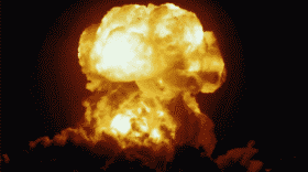 China testet neue Wasserstoffbombe mit über 1000 °C heißem Feuerball. Die Explosion dauert deutlich länger als bei TNT und basiert auf Magnesiumhydrid.