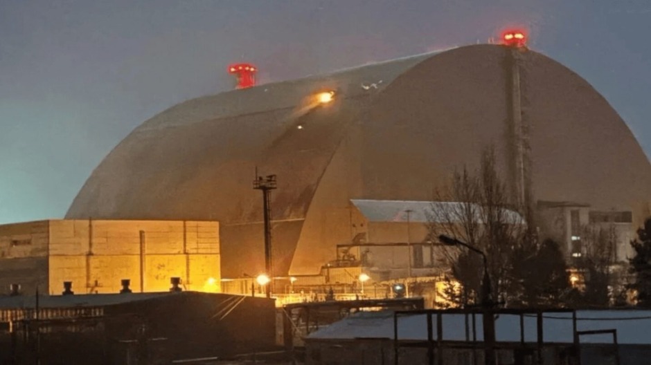 Israel hilft nach Drohnenangriff auf Tschernobyl beim Aufbau eines Medikamentenlagers gegen Strahlenkrankheit. Plazentazellen sollen Therapien ermöglichen.