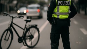 2025 gelten neue Verkehrsregeln für Fahrradfahrer. Punkte drohen nur bei schweren Verstößen wie Rotlicht, Alkohol oder Unfallflucht – Bußgelder steigen deutlich.