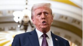 Trump kündigt an, in drei Tagen einen Friedensplan für die Ukraine und Russland zu präsentieren. US-Vorschlag soll Krim-Anerkennung und NATO-Ausschluss enthalten.