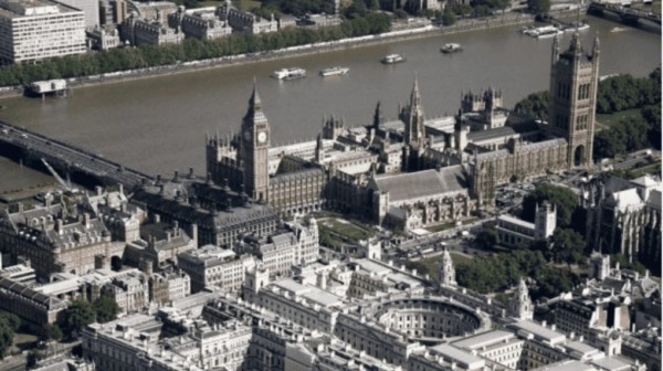 Großbritannien bestätigt die Absage der Ukraine-Gespräche auf Ministerebene in London. Gespräche werden durch Treffen auf Beamtenebene ersetzt.