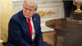 Nach dem russischen Angriff auf Kiew am 24. April mit 90 Verletzten und acht Toten ruft Donald Trump in Truth Social zu einem sofortigen Waffenstillstand auf.