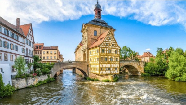 Entdecken Sie Bamberg in Bayern: UNESCO-Welterbe, historische Altstadt, sieben Hügel, Rauchbier, fränkische Spezialitäten – erleben Sie authentisches Oberfranken!