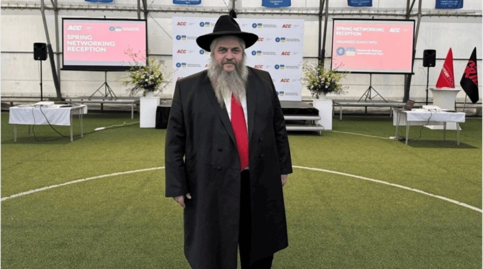 Oberrabbiner Mosche Asman richtet sich mit einem Lied an Donald Trump: Er bittet um Hilfe für einen gerechten Frieden.