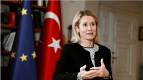 Die EU bereitet laut Kaja Kallas einen Plan B für Russland-Sanktionen vor, falls Trump die Friedensgespräche beendet und sich von der Ukraine abwendet.