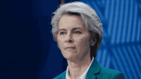 EU-Kommissionspräsidentin Ursula von der Leyen schließt den Import russischer fossiler Energie nach dem Krieg kategorisch aus. Eine Rückkehr wäre laut ihr ein „Fehler historischen Ausmaßes“.