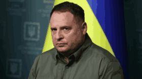 Selenskyjs Büro: Keine Gespräche ohne Waffenstillstand – Andrij Jermak betont, Ukraine gibt Unabhängigkeit nicht auf – Verfassung, Völkerrecht und UNO sind rote Linien
