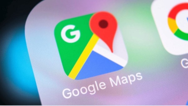 Google Maps analysiert jetzt deine Screenshots automatisch mit Gemini KI. So planst du Reisen schneller, einfacher und komplett ohne Umwege.