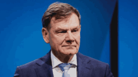 Außenminister Johann Wadephul sieht klare Perspektiven für den NATO- und EU-Beitritt der Ukraine – nach dem Krieg.