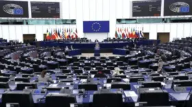 Die EU will am 14. Mai das 17. Sanktionspaket gegen Russland vorab vereinbaren. Im Fokus: Schattenflotte, Sanktionen und Ungarns Blockade.