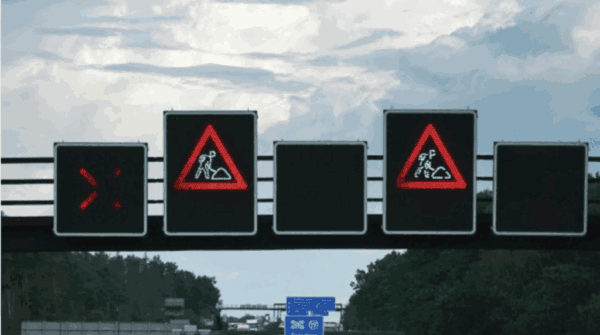 A10 am Dreieck Potsdam bis 23. Mai voll gesperrt. Umleitung über A9, Stadt Beelitz warnt vor gefährlichem Verkehr durch Fichtenwalde.