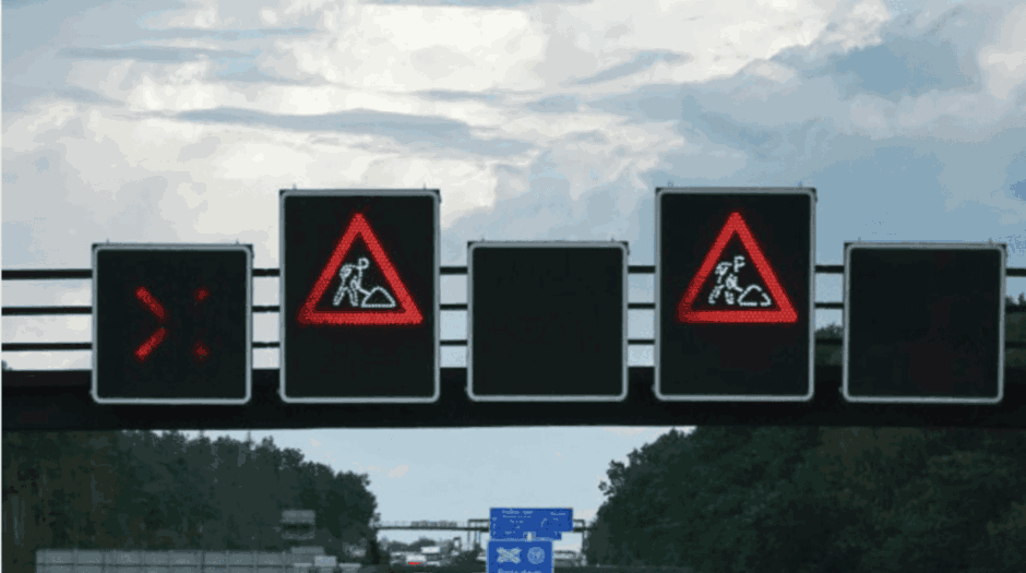 A10 am Dreieck Potsdam bis 23. Mai voll gesperrt. Umleitung über A9, Stadt Beelitz warnt vor gefährlichem Verkehr durch Fichtenwalde.