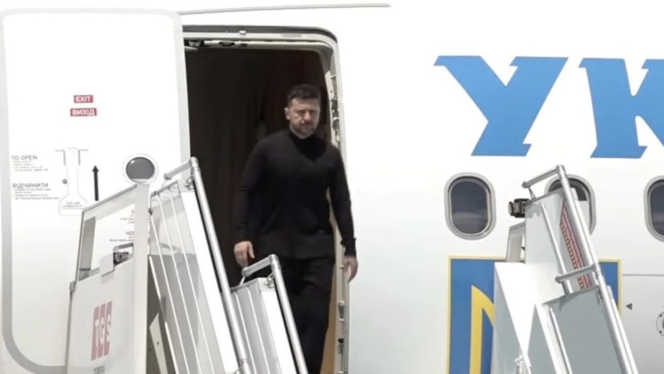 Selenskyj ist in Ankara eingetroffen. Gespräche mit Erdoğan geplant. Russland entsendet Delegation ohne Putin. Entscheidung über Teilnahme offen.