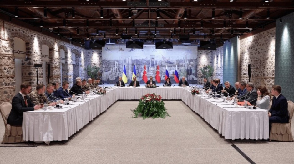 Nach Gesprächen in Istanbul am 16. Mai 2025 haben sich Russland und die Ukraine grundsätzlich auf eine neue Verhandlungsrunde geeinigt, so die Türkei.