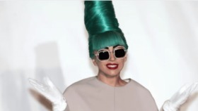 Lady Gaga ist zurück: Mit ihrem Album „Mayhem“ und einer spektakulären Show am 15. Oktober 2025 in Berlin beweist sie, wie relevant Pop heute sein kann.