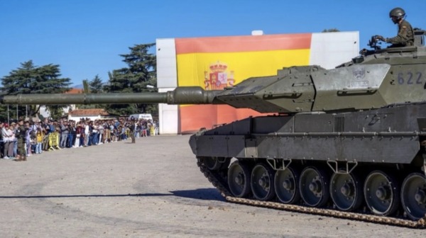 Spanien stellt sich gegen Trumps 5 %-Forderung für NATO-Verteidigungsausgaben – als einziges großes Mitglied. Einigkeit im Bündnis steht auf dem Spiel.
