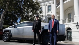 Donald Trump erklärt, dass Elon Musk zwar DOGE verlässt, aber weiterhin als inoffizieller Berater im Weißen Haus bleiben wird. Pressekonferenz angekündigt.
