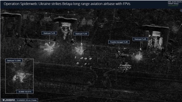 Nach einer SBU-Operation gegen russische Luftwaffenstützpunkte zeigen Satellitenbilder zerstörte Tu-95 und Tu-22M3 auf der Basis Belaja. Russland meldet Drohnenwelle.