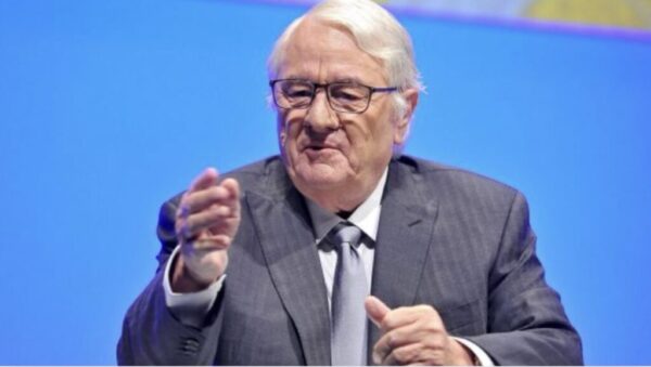 SAP-Mitgründer Hasso Plattner investiert in einen neuen Campus in Potsdam. Im Interview spricht er über Bildung, Verantwortung – und warum er lieber Rockstar geworden wäre.