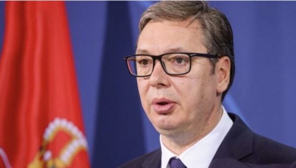 Serbiens Präsident Vučić reist erstmals seit Beginn des Kriegs in die Ukraine. In Odessa nimmt er am Ukraine-Südosteuropa-Gipfel teil – kurz nach seinem Besuch in Moskau.