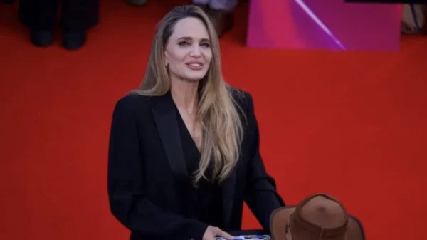 Angelina Jolies drastischer Gewichtsverlust sorgt erneut für Spekulationen: Ihre Kinder greifen ein, um eine Rückkehr zur Magersucht zu verhindern.