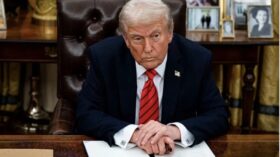 Donald Trump berichtet von einem Anruf Putins zu seinem Geburtstag. Die Präsidenten sprachen über Iran, Gefangenenaustausch und die Ukraine.