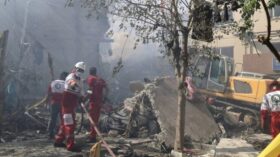 Nach israelischem Angriff auf iranische Nuklearanlagen bieten Deutschland, Frankreich und Großbritannien dem Iran sofortige Atomgespräche zur Deeskalation an.