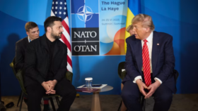 Der ukrainische Präsident Wolodymyr Selenskyj hat ein Telefongespräch mit US-Präsident Donald Trump angekündigt. Themen: Militärhilfe, Patriot-Raketen und Finanzierung.