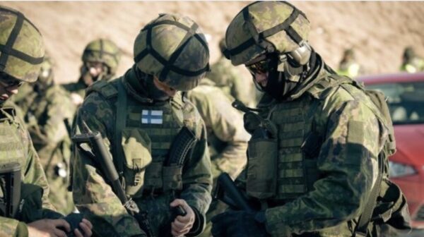 Finnland verlässt die Ottawa-Konvention über Antipersonenminen. Der Austritt wird im Januar 2026 wirksam. Begründung: wachsende militärische Bedrohung.
