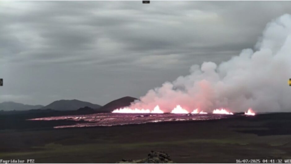 Island Vulkanausbruch Juli 2025: Neue Eruption an der Sundhnúksgígaröð-Kraterreihe. Lava fließt über 3 km², Gase belasten Luft, höchste Warnstufe bleibt.